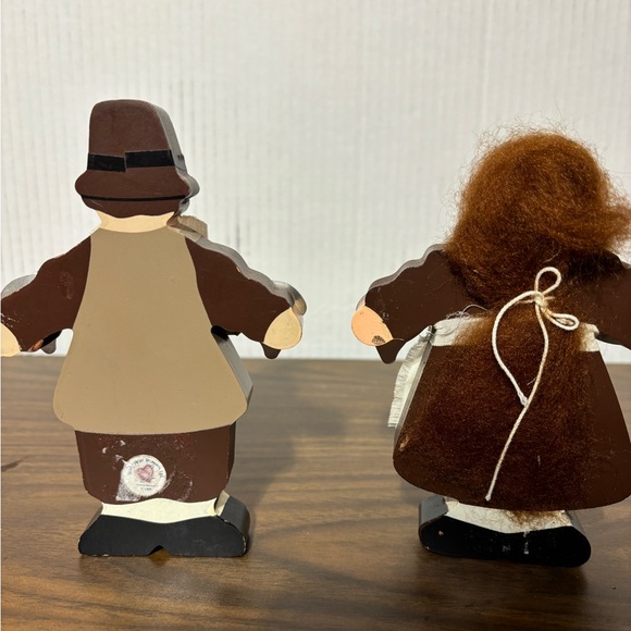 Thanksgiving wooden pilgrim set. See measures in pics CUTE! - Picture 6 of 7
